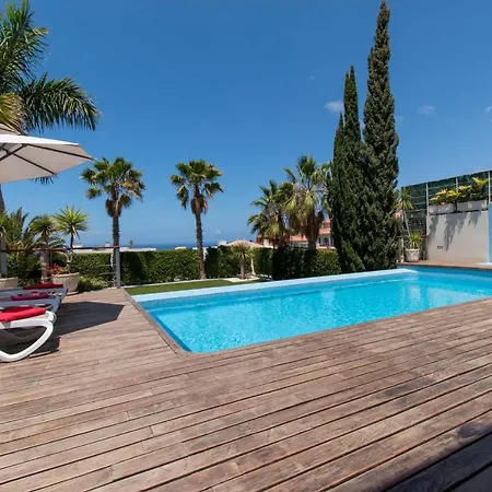 Villa Almeria With Ocean Views *