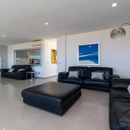Villa Almeria With Ocean Views